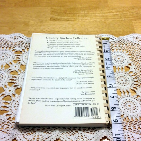 Vintage Country Kitchen Collection, Vegetarian cookbook - Picture 2 of 11